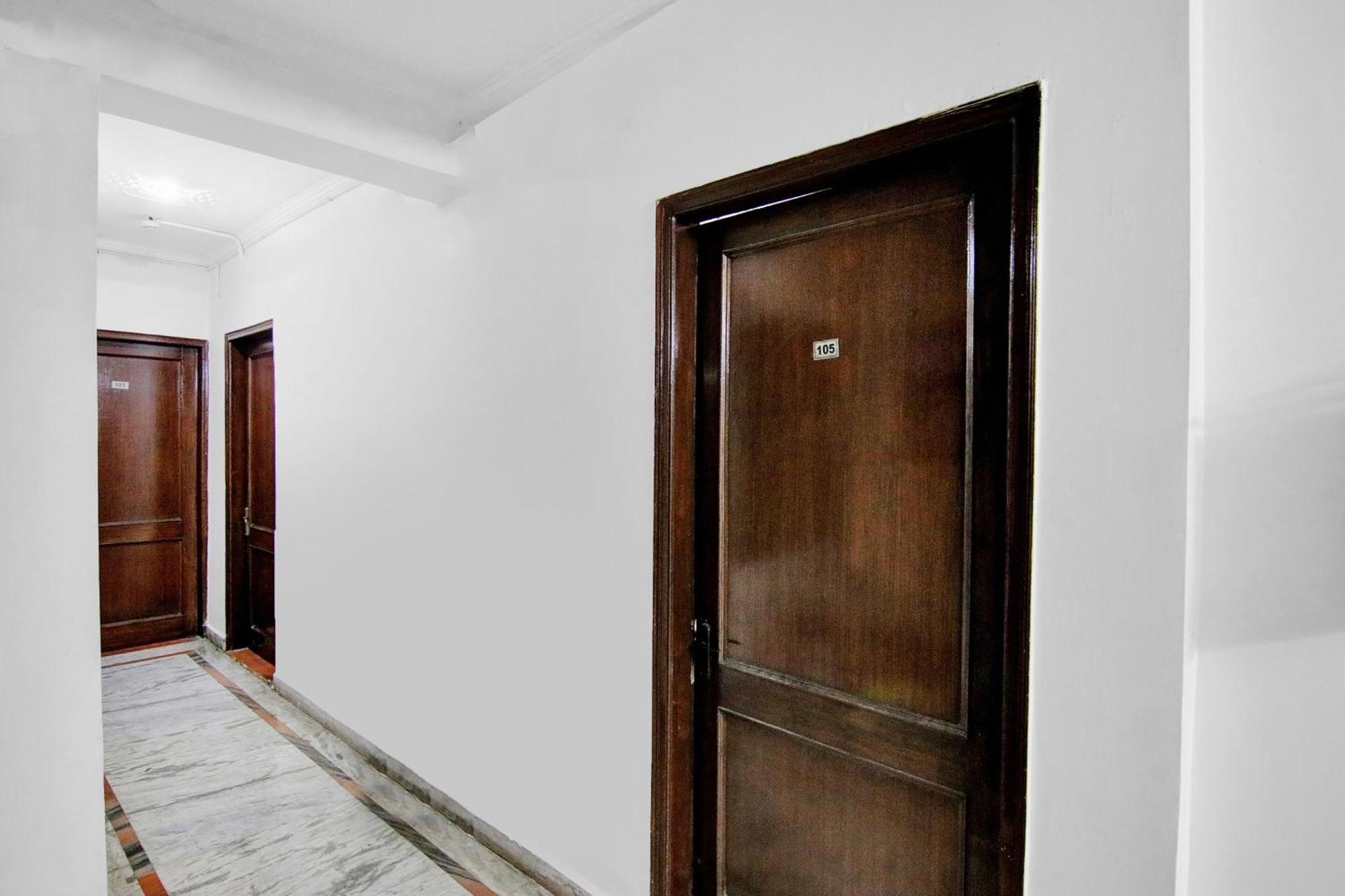 Hotel O Orlov Noida Exterior foto
