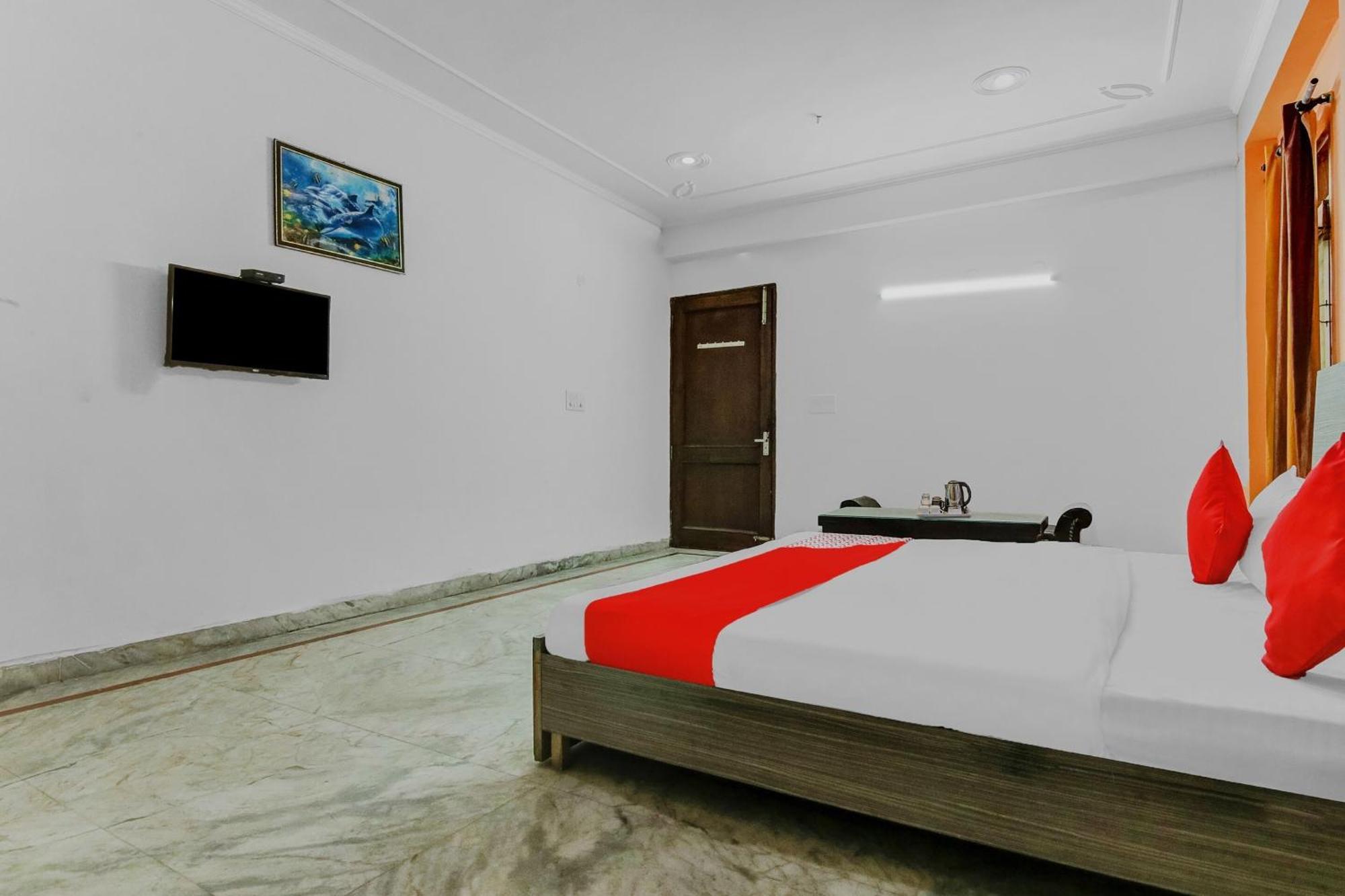 Hotel O Orlov Noida Exterior foto